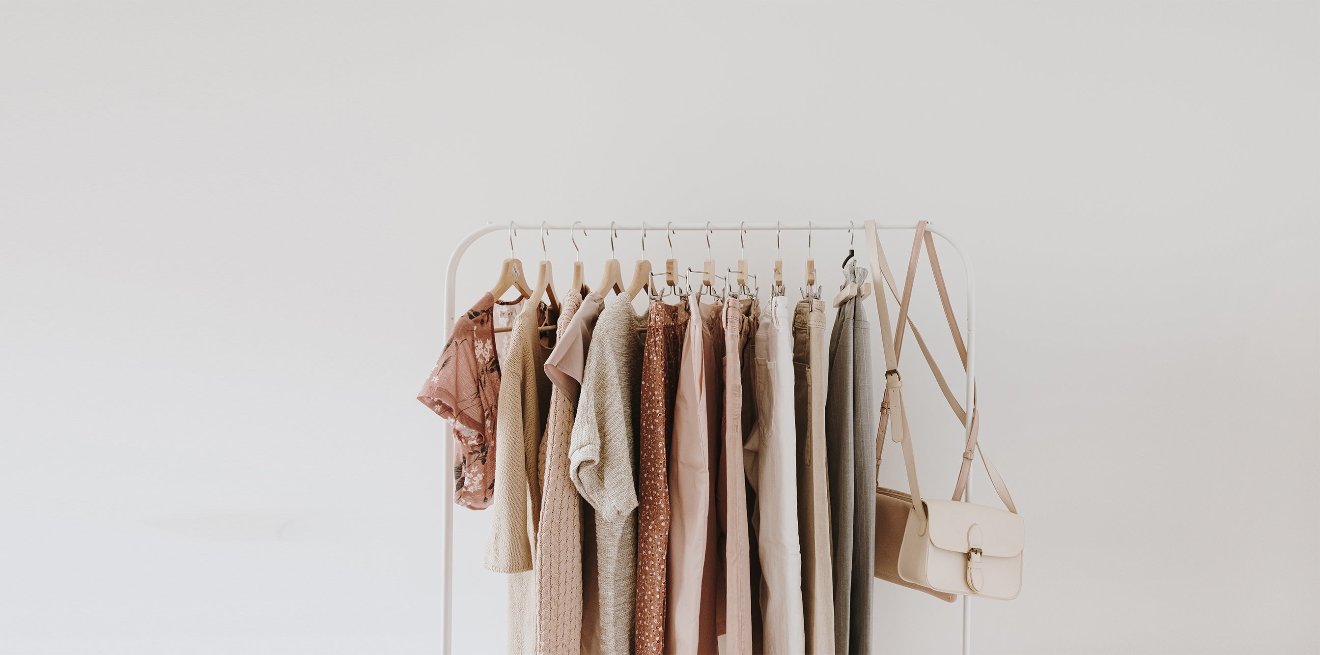 women-s-minimal-fashion-pastel-clothes.jpg