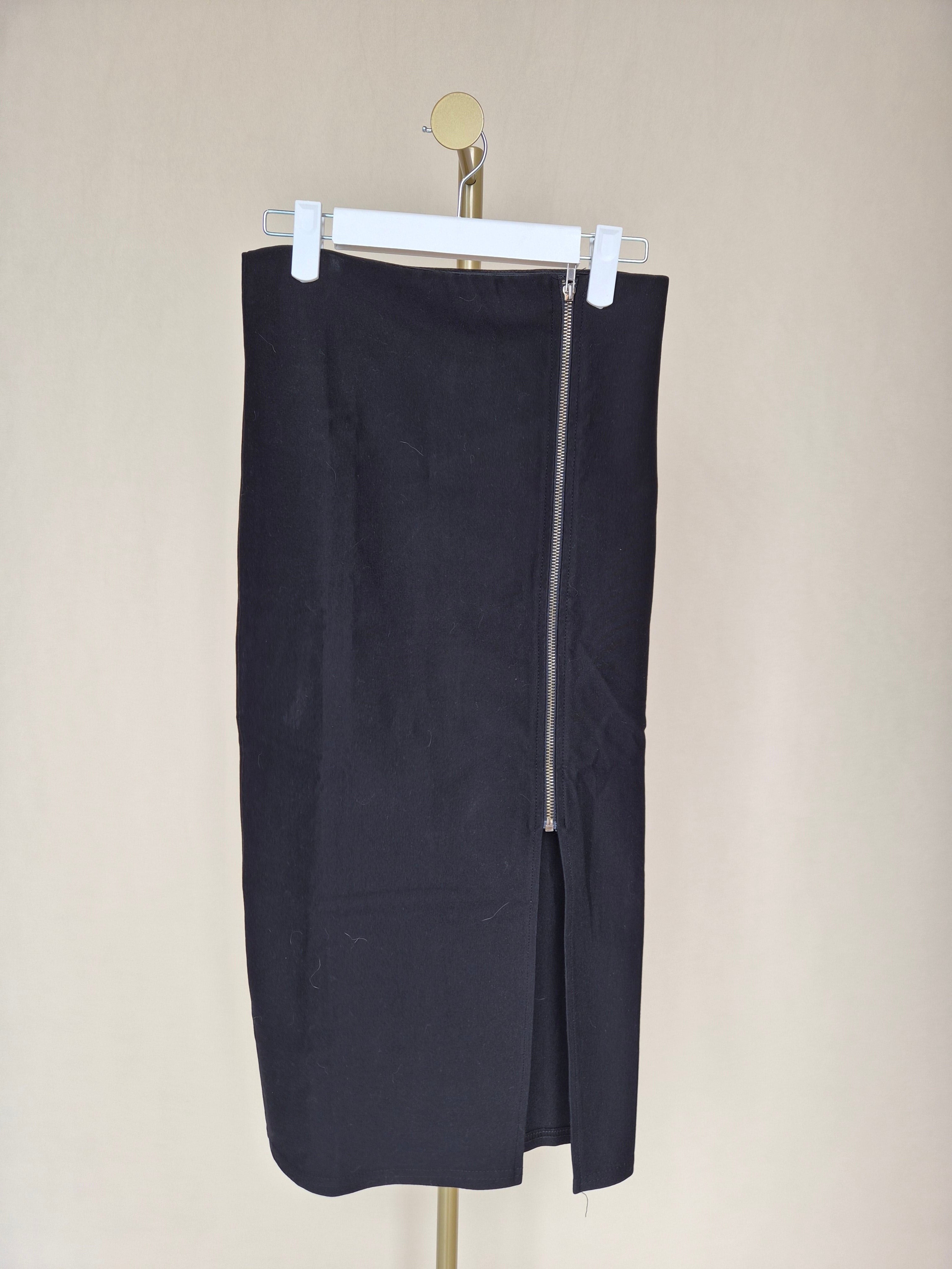 Black Midi Pencil Skirt (S/M)