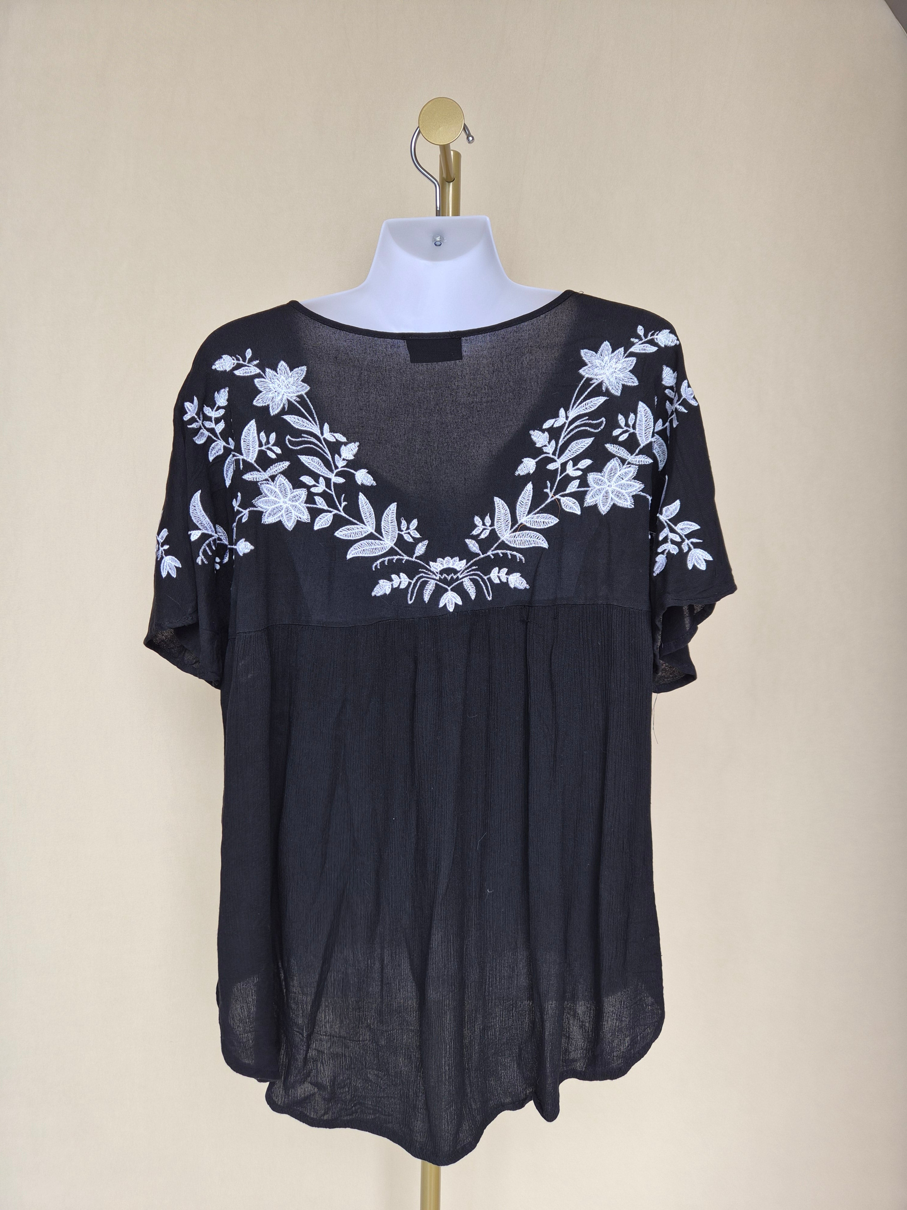 VICI Black Embroidered Floral Boho Blouse (Size S)