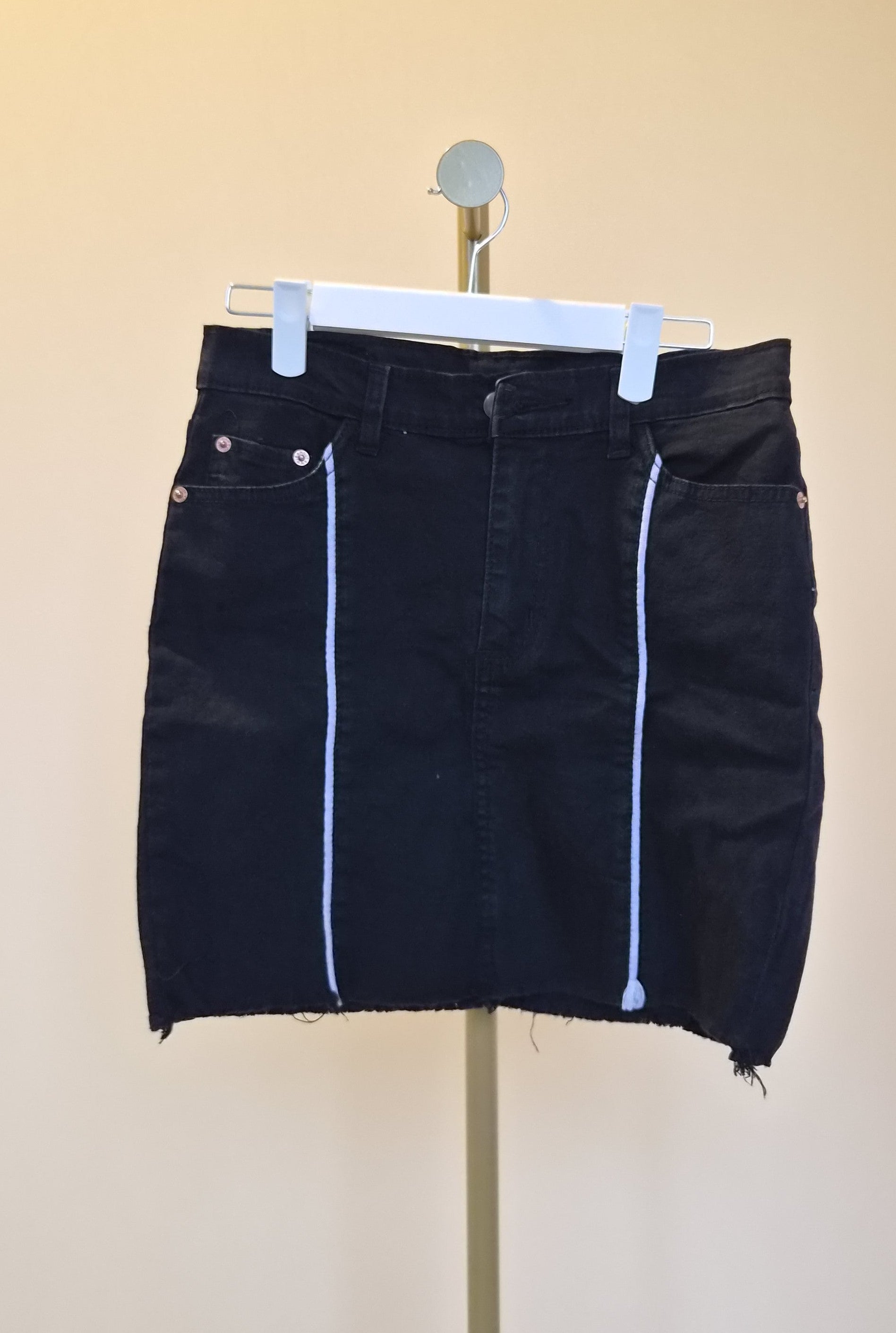 GBJ Black Denim Mini Skirt – Size L