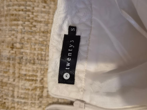Twenty3 White Textured Flared Skirt – Size S