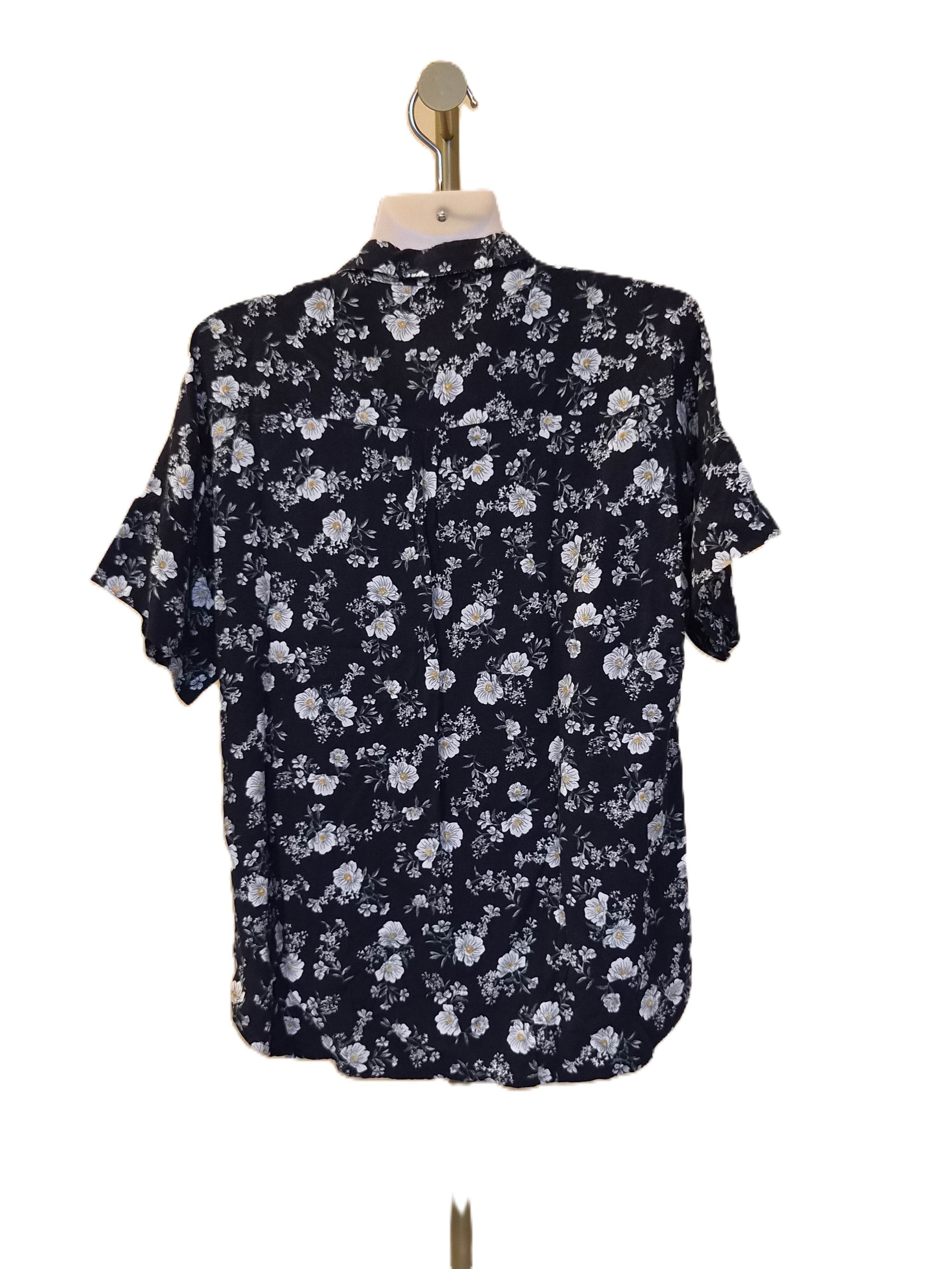 PDI Black Floral Button-Up Blouse – Size L