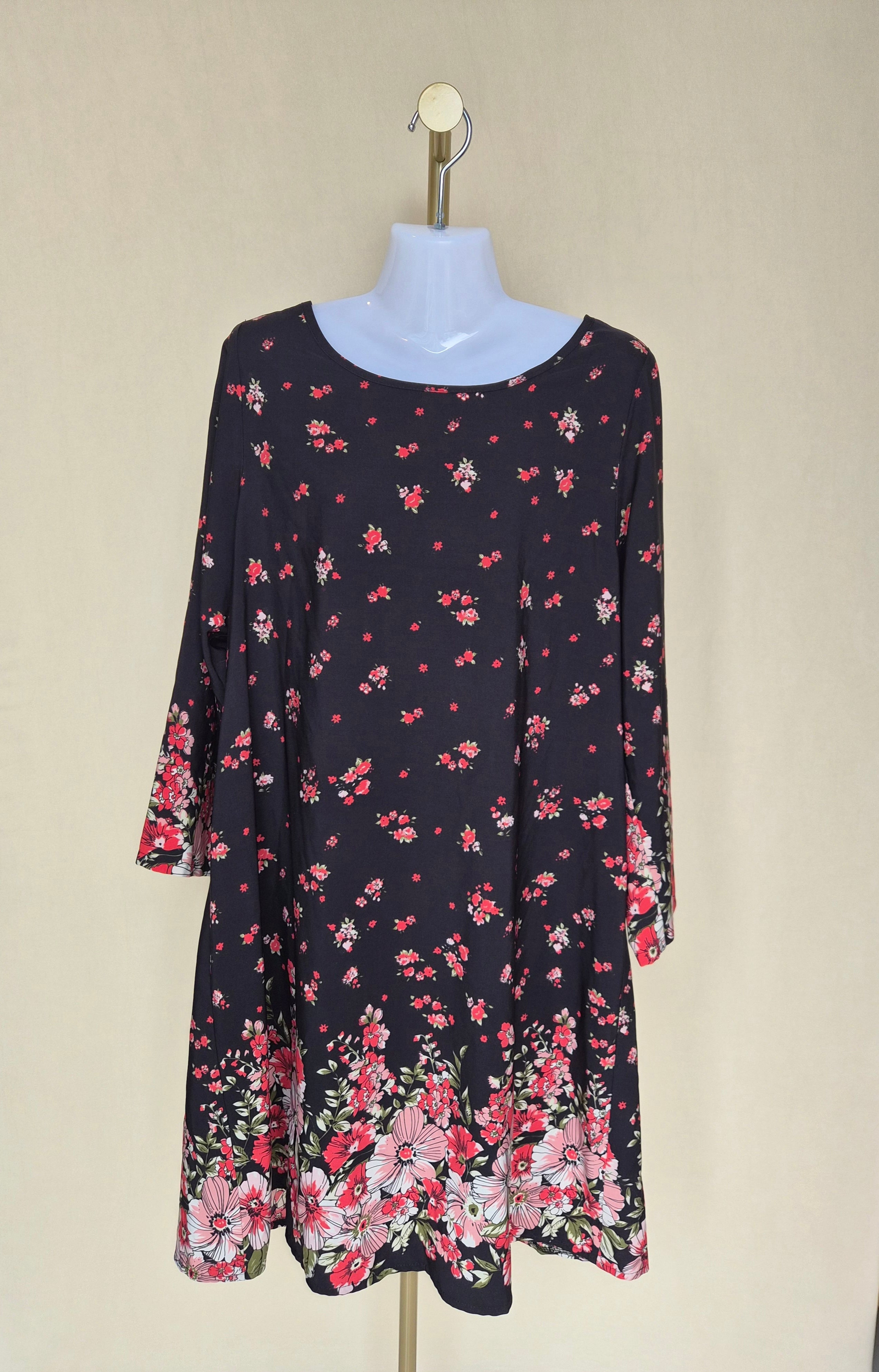 Floral Border Tunic Dress Size L / XL
