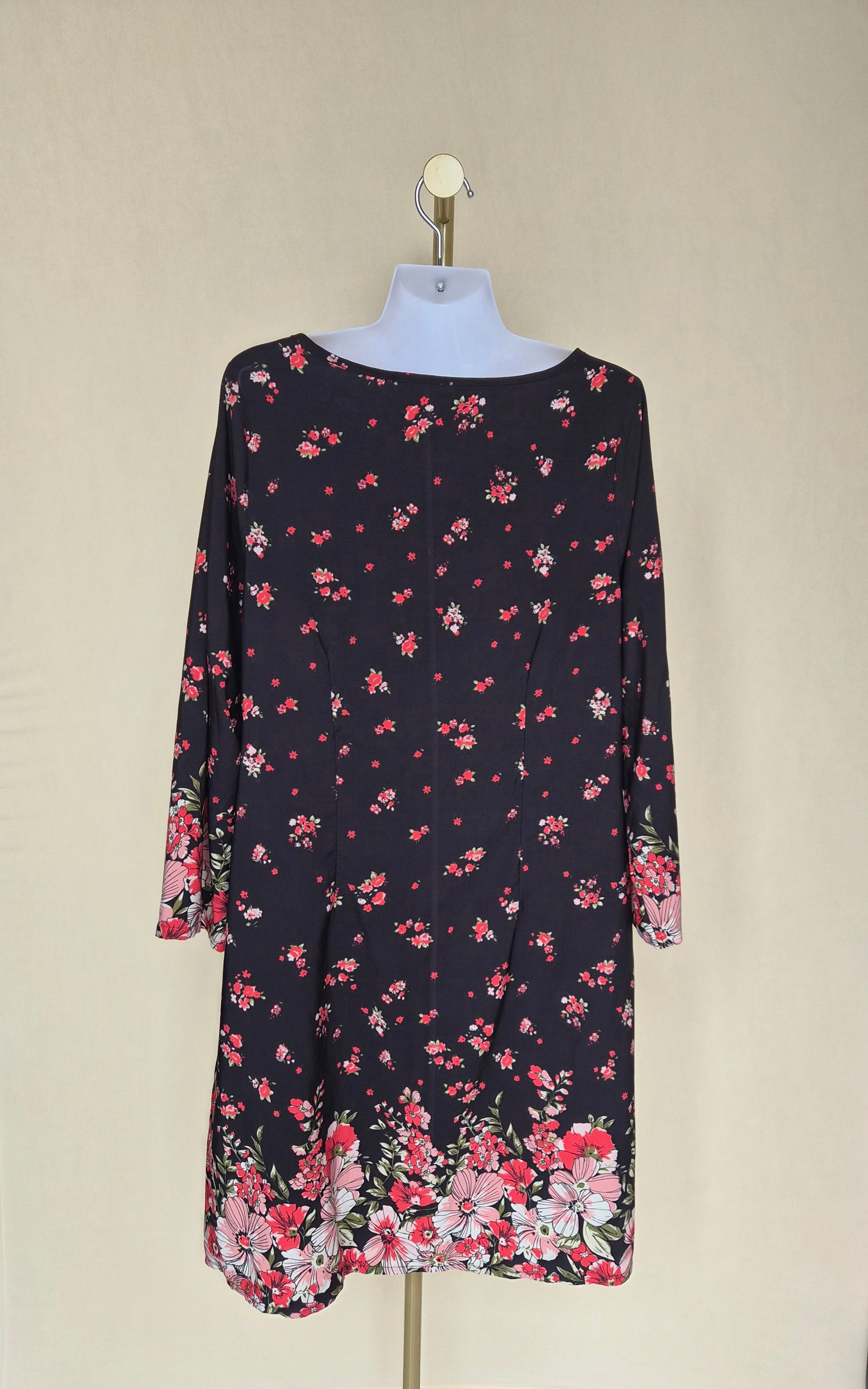 Floral Border Tunic Dress Size L / XL