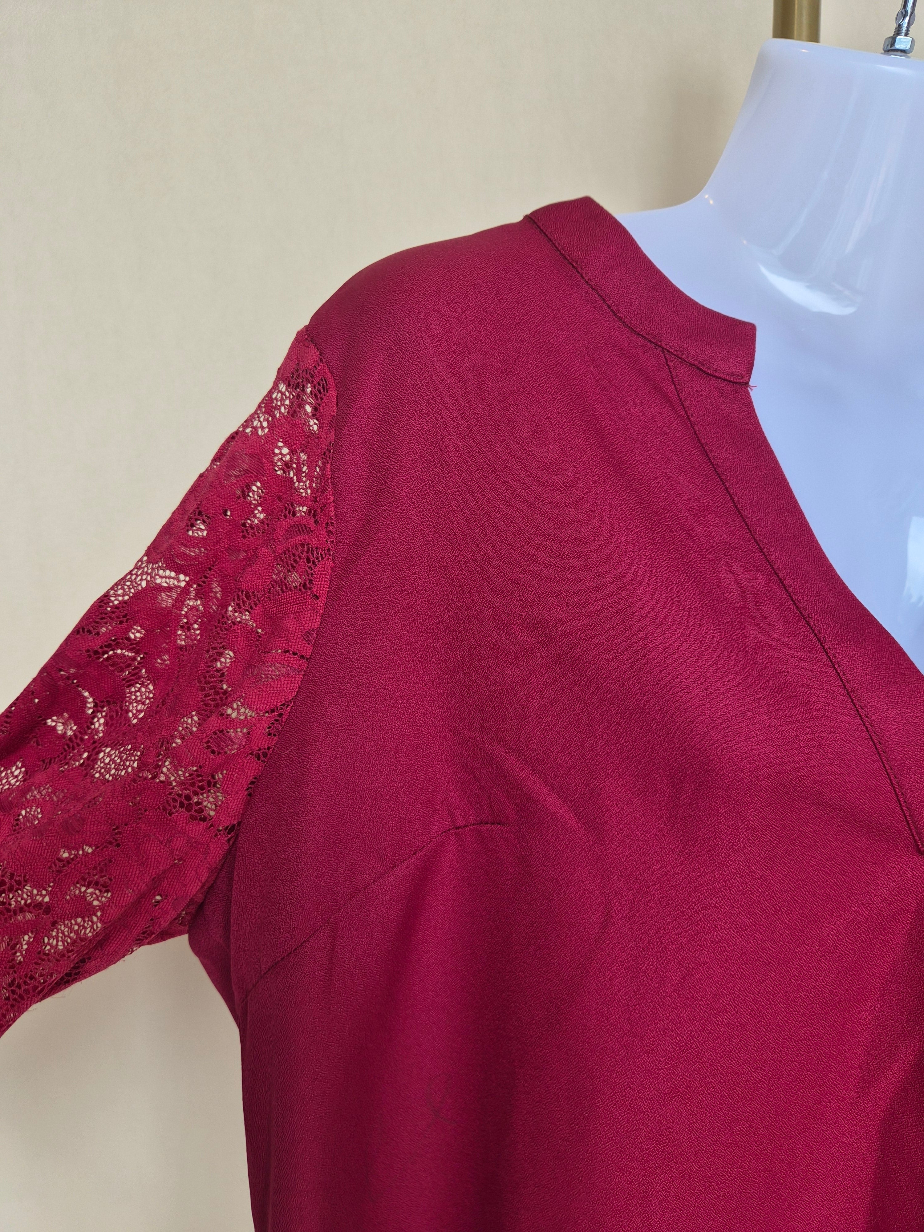 SHEIN Curve Lace Sleeve Blouse – 1XL