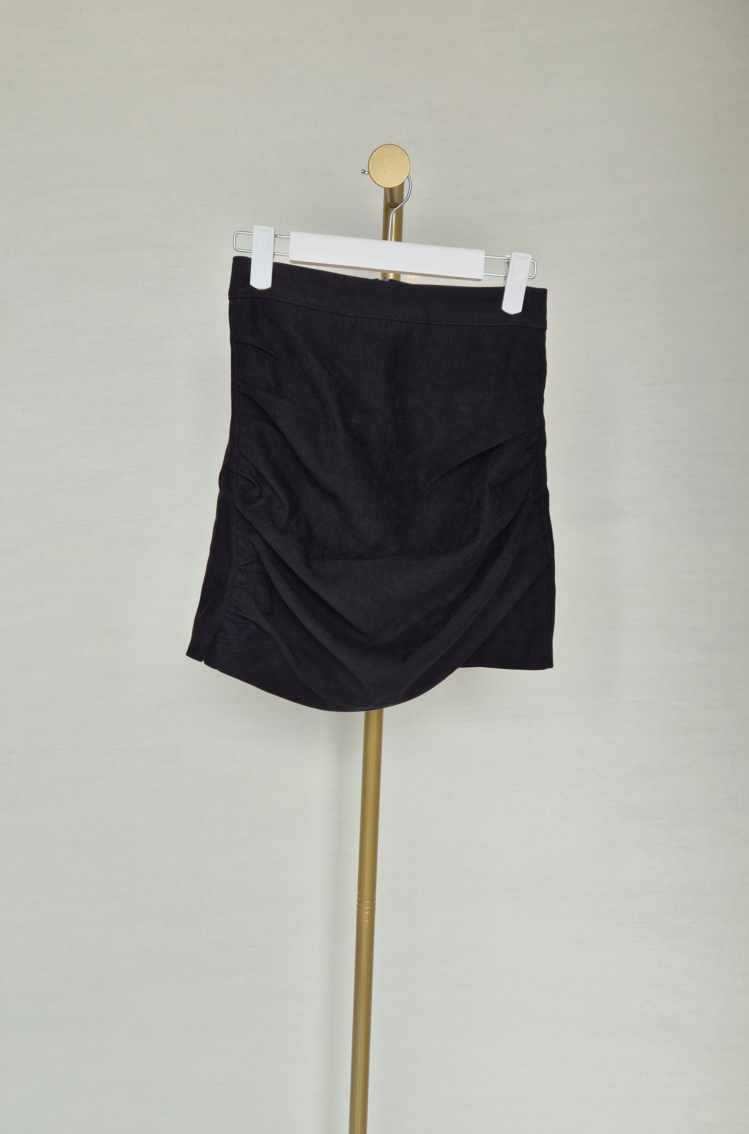 H-R New Fashion Black Ruched Mini Skirt – Size S