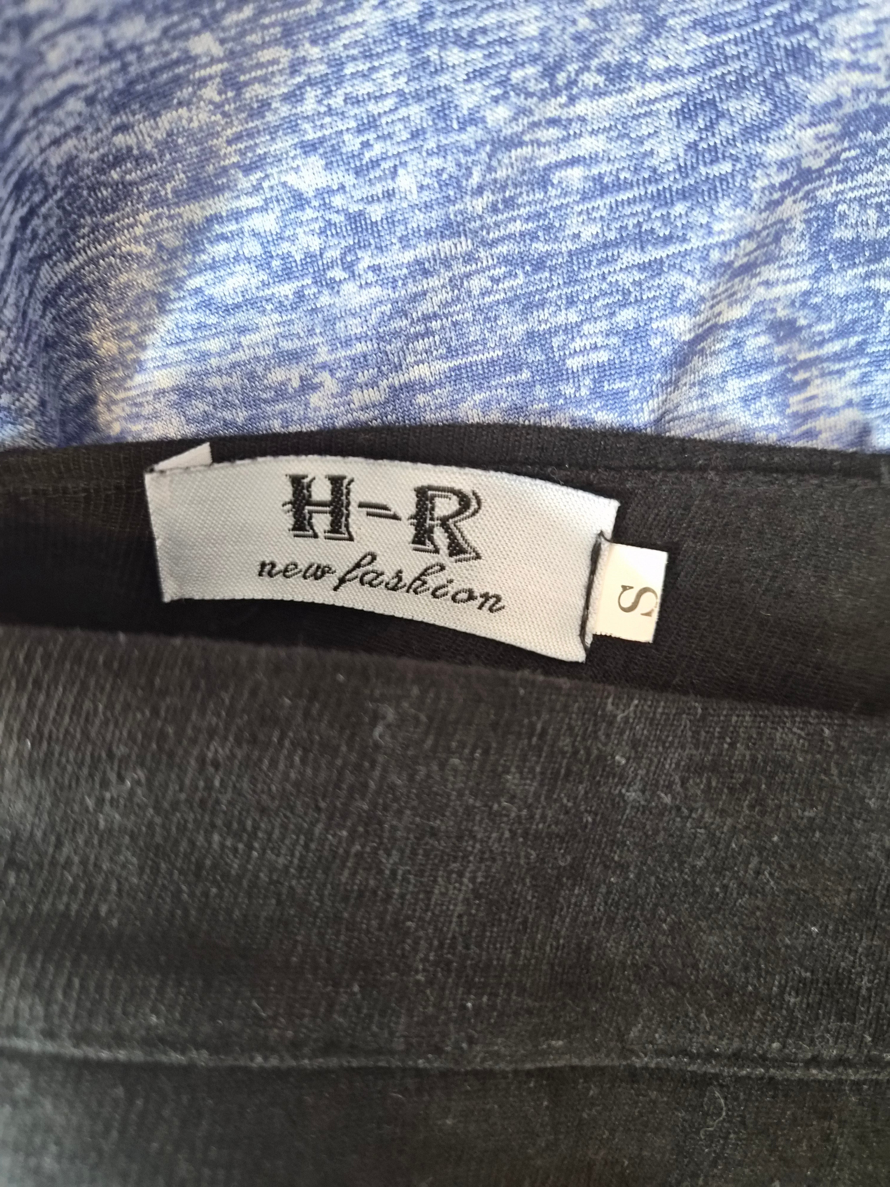 H-R New Fashion Black Ruched Mini Skirt – Size S