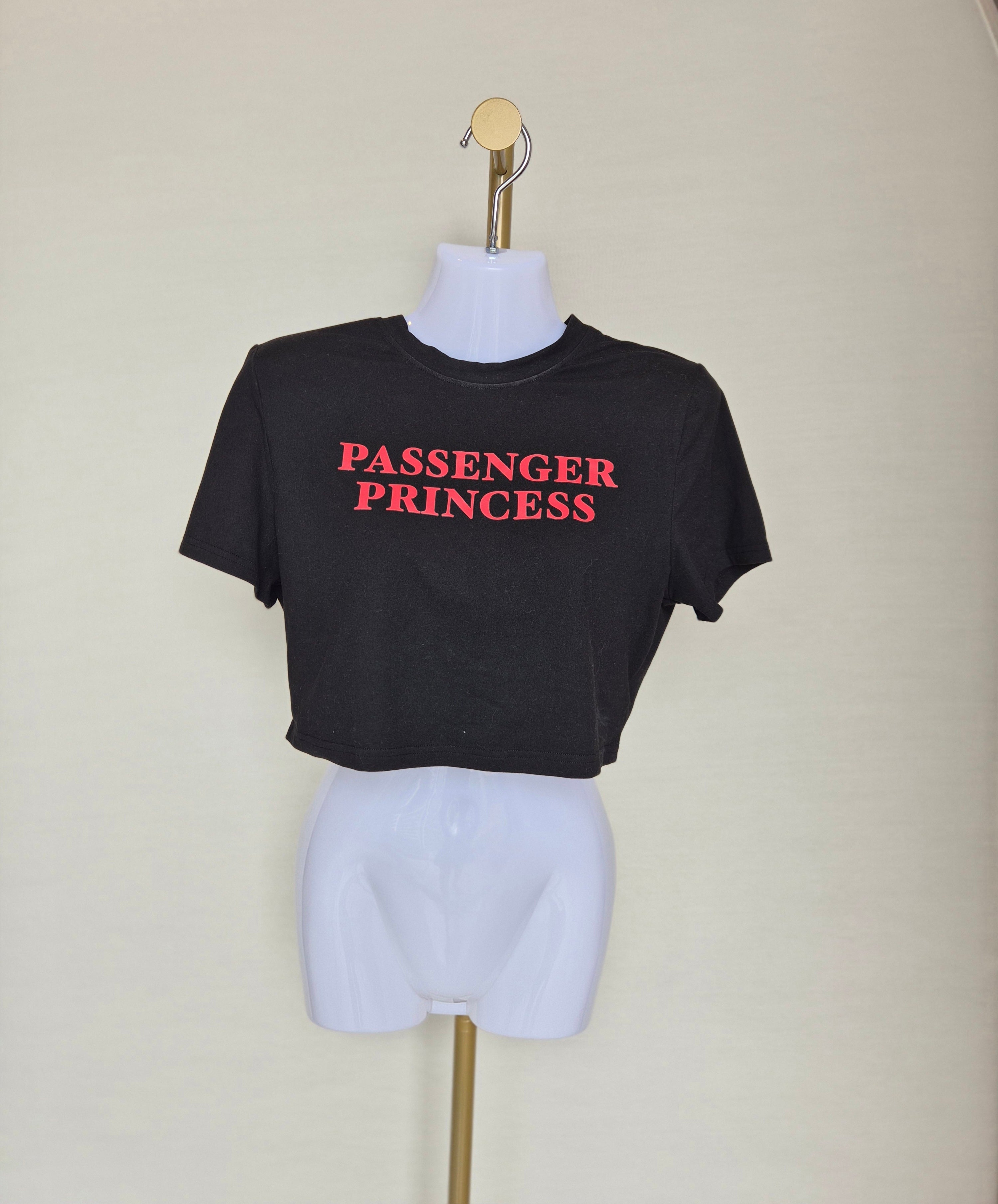 SHEIN "Passenger Princess" Cropped T-Shirt – Black (XL)