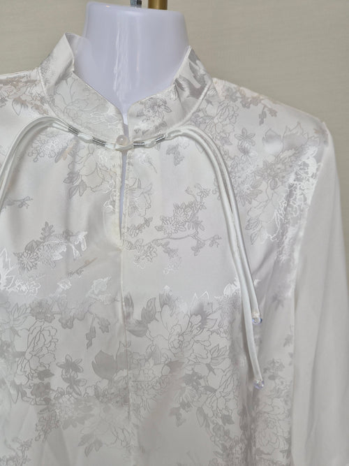 Elegant White Floral Mandarin Collar Blouse Free Size