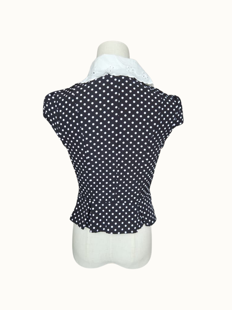 Vintage-Inspired Polka Dot Blouse with Lace Collar