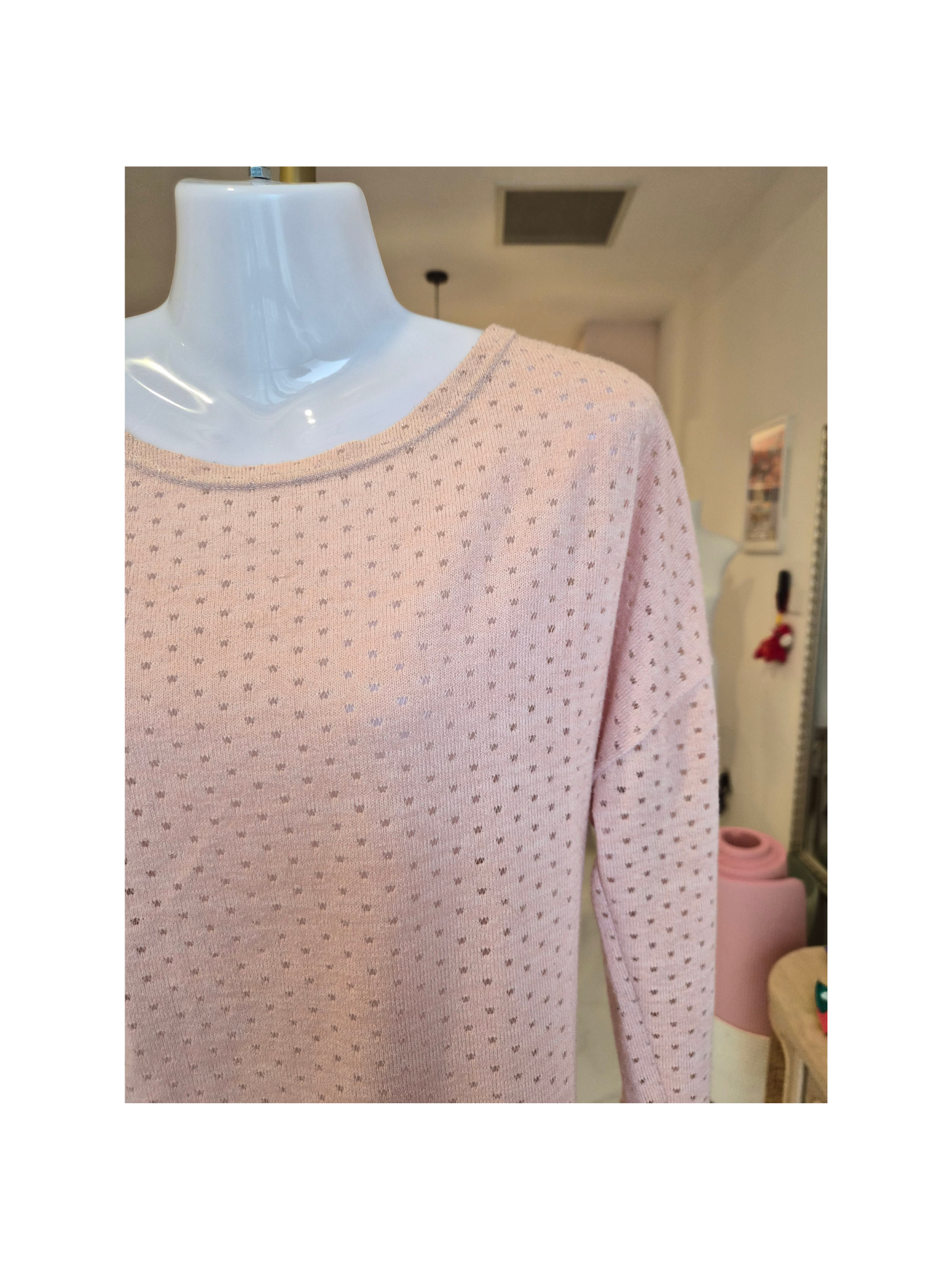 Soft Pink Knit Top – Size M (estimated)