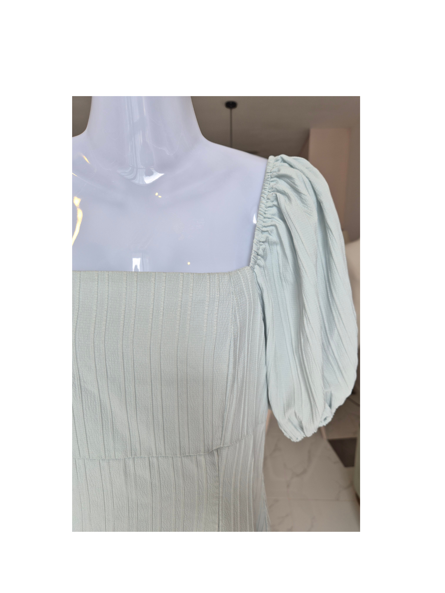 Lovito Sage Green Puff Sleeve Midi Dress