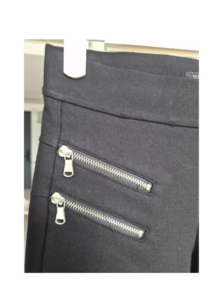Zara Basic Black Zip Detail Leggings – Size S