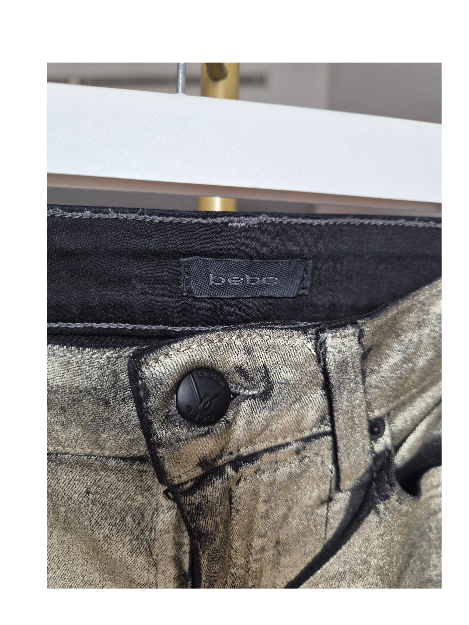 Bebe Metallic Gold Coated Skinny Jeans – Size 27 (US)