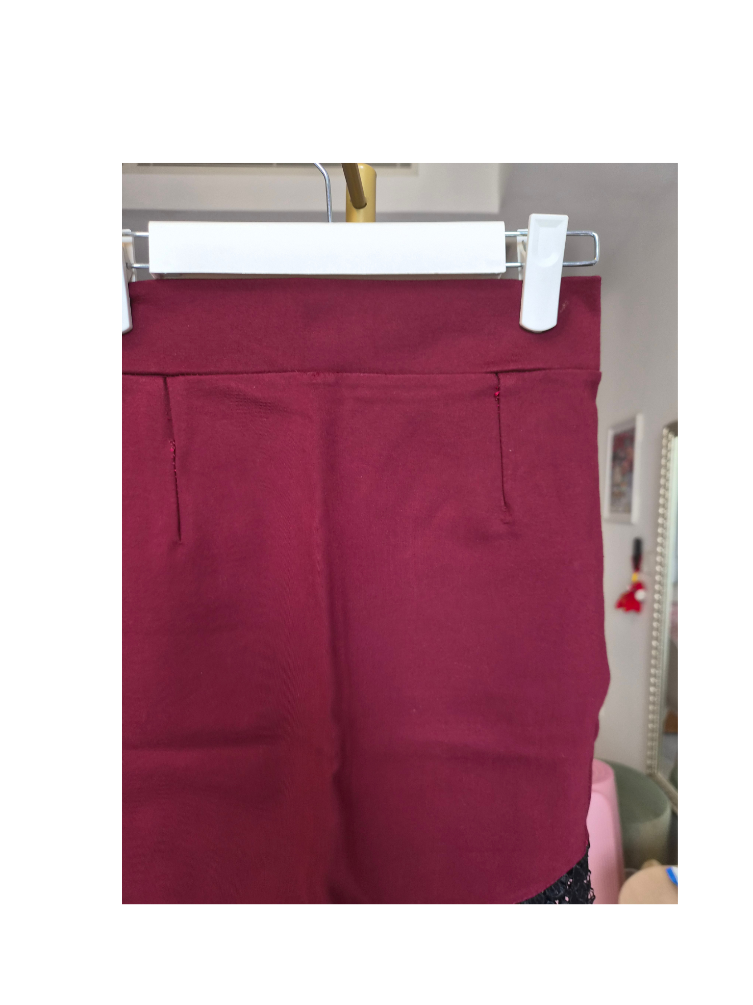 Burgundy Asymmetrical Lace Hem Skirt – Size L