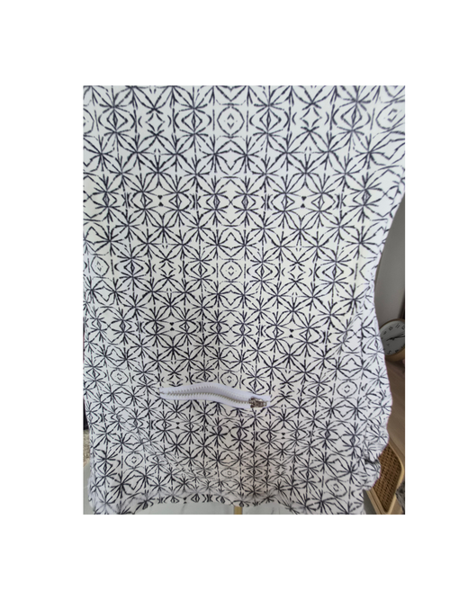 O'Neill Geo Print Performance Long Sleeve Top – Size S