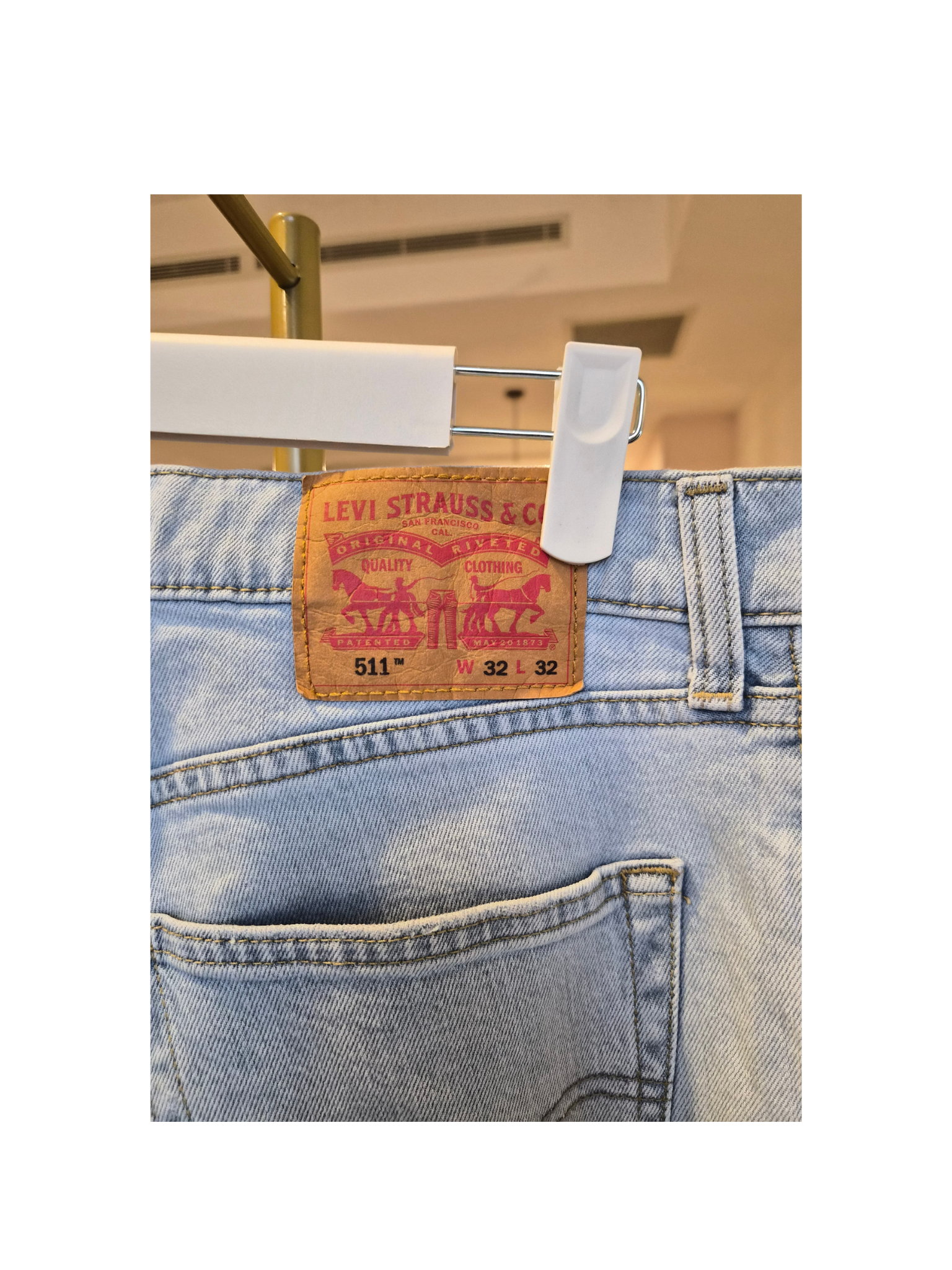 Levi's 511 Light Wash Jeans – Size W32 L32