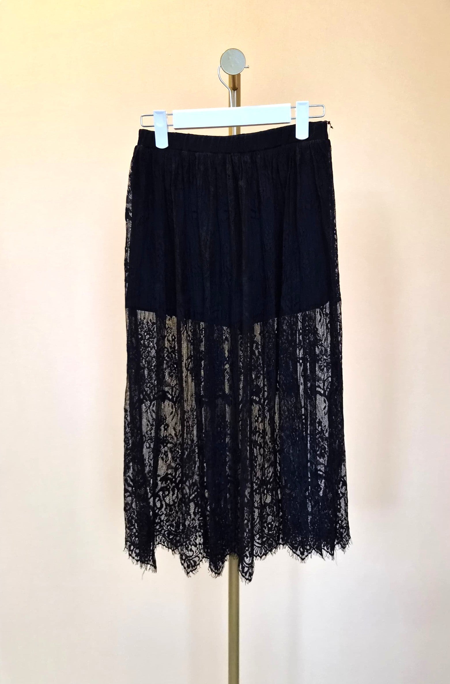 Forever 21 Black Lace Midi Skirt – Size XS